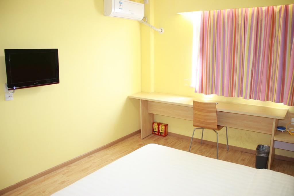 7Days Inn Dalian Heishijiao Software Park Kültér fotó